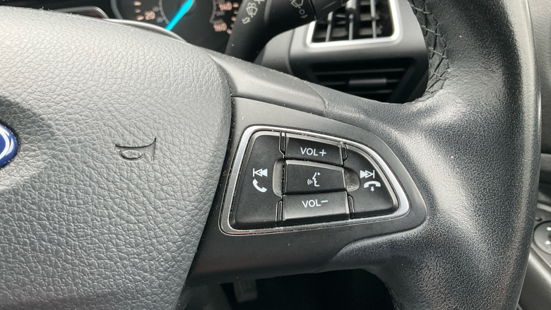 Ford Kuga 1.5 TDCi Titanium 5dr 2WD Diesel Estate